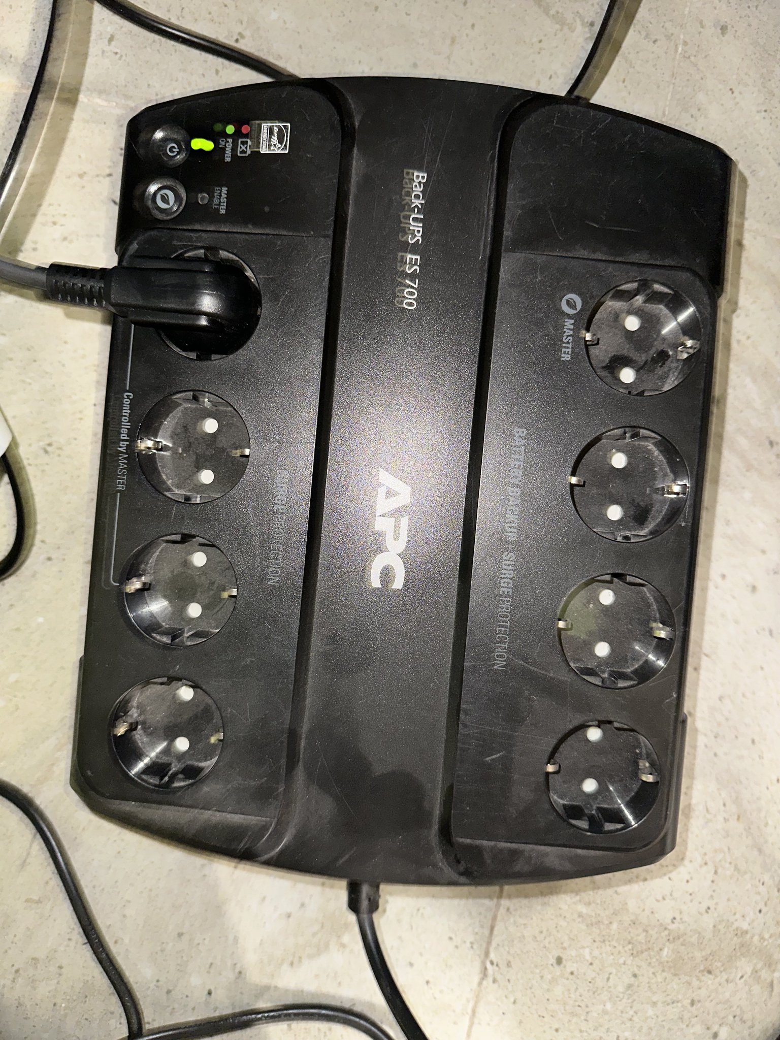 输入 1