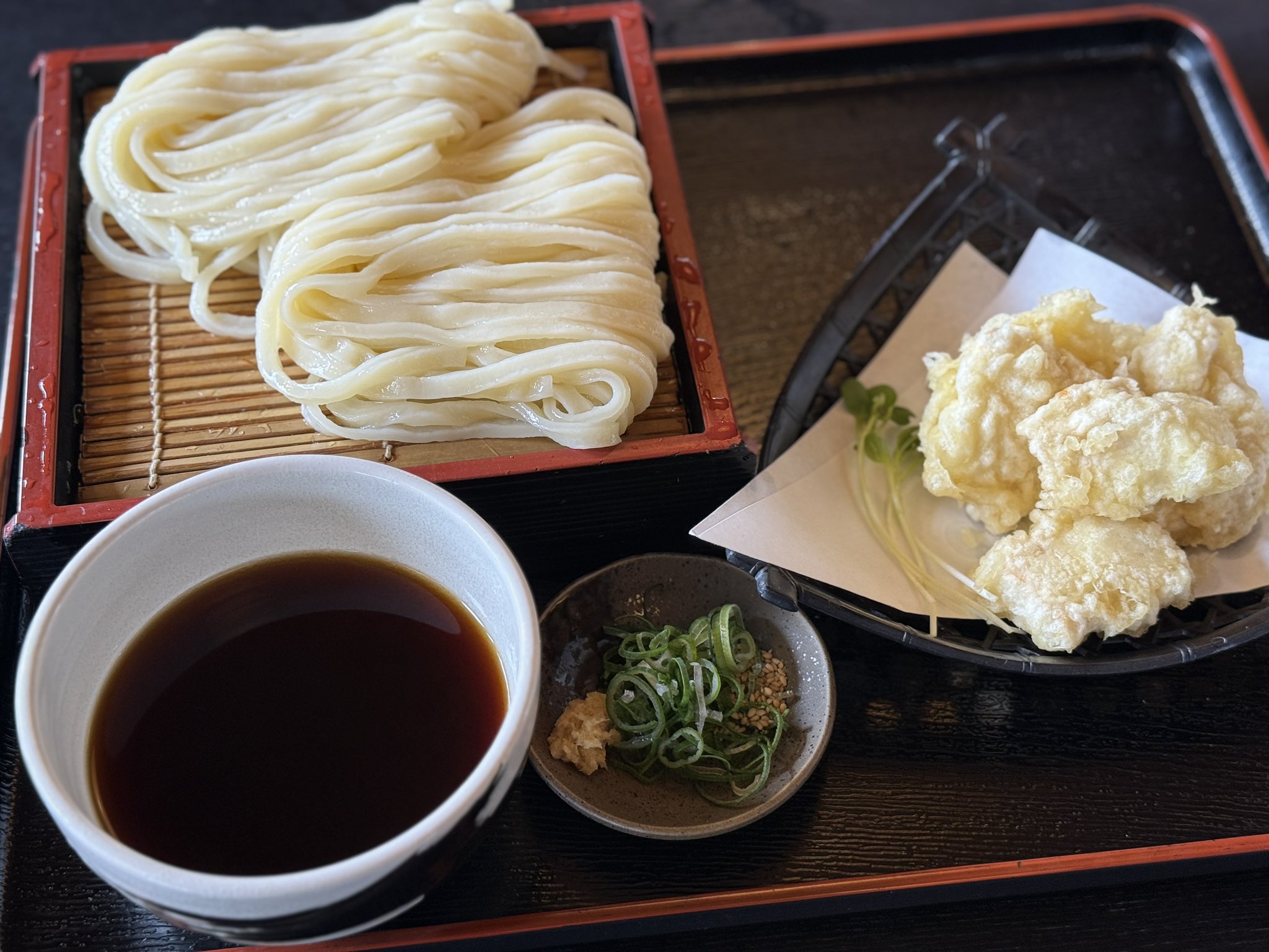 输入 1